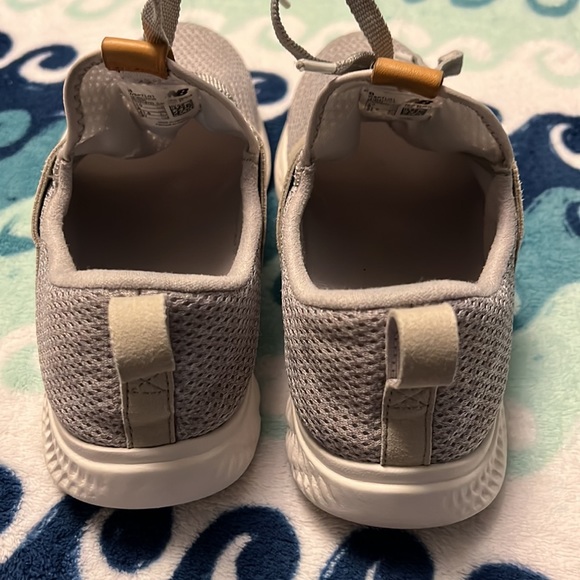 New Balance Women’s Fresh Foam Sport - Picture 4 of 5